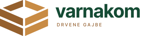 Varnakom, drvene gajbe